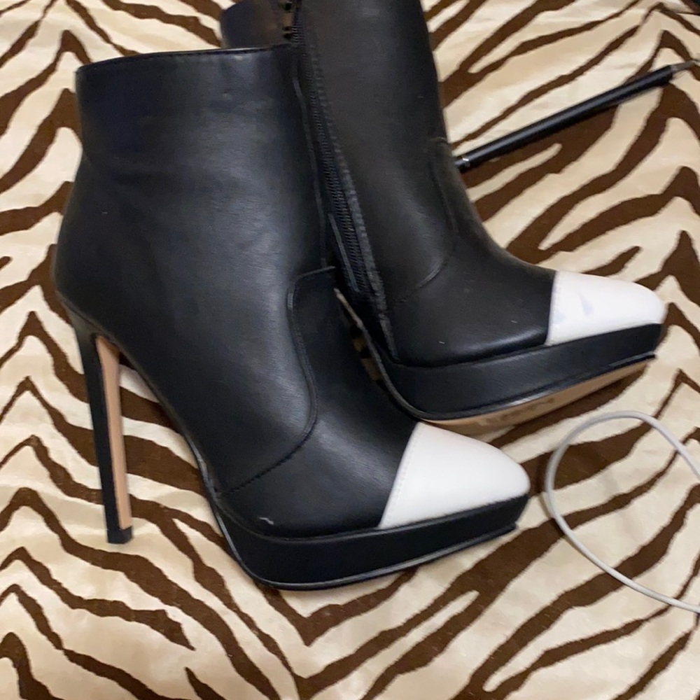 Black and white booties! Beautiful!